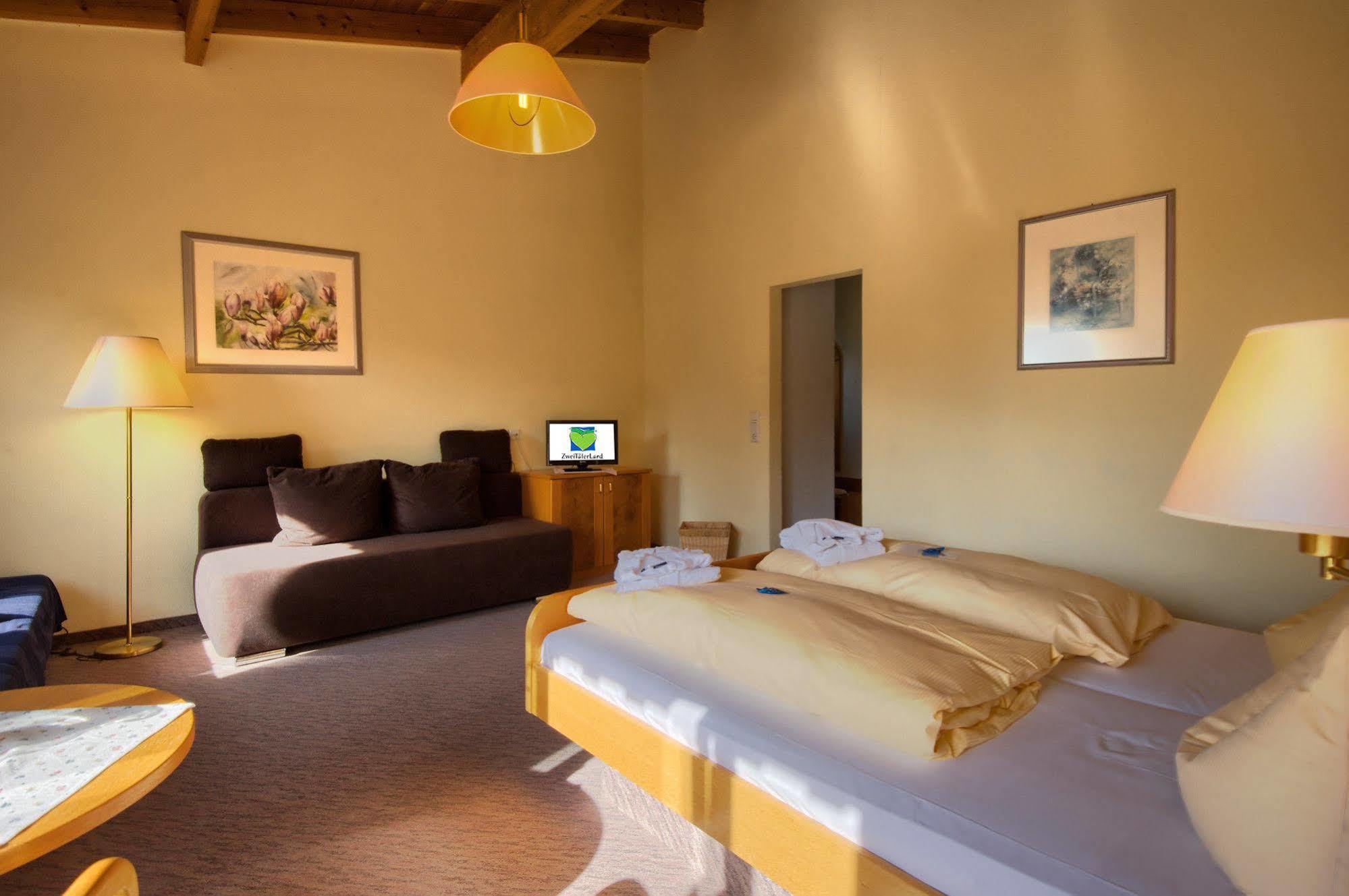 Hotel Suggenbad Waldkirch Extérieur photo